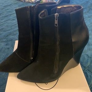 Steve Madden DAARING Wedge Pumps